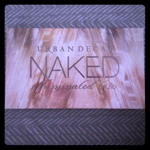 Urban Decay Naked Illuminated Trio